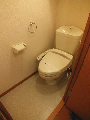 トイレ　温水洗浄便座