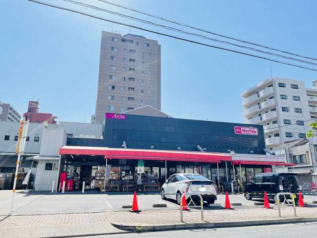 スーパー　マックスバリュ代官店（スーパー）まで389m