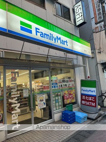 コンビニ　ファミリーマート亀有五丁目店（コンビニ）まで366m