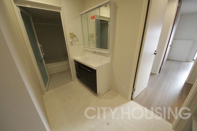 洗面設備　※同タイプ部屋の写真です。