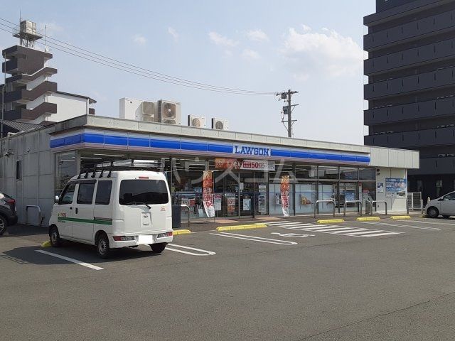 コンビニ　ローソン 新城的場店（コンビニ）まで1216m