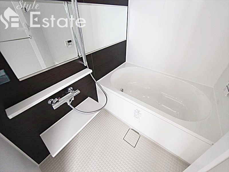 バス・シャワールーム　バスルーム