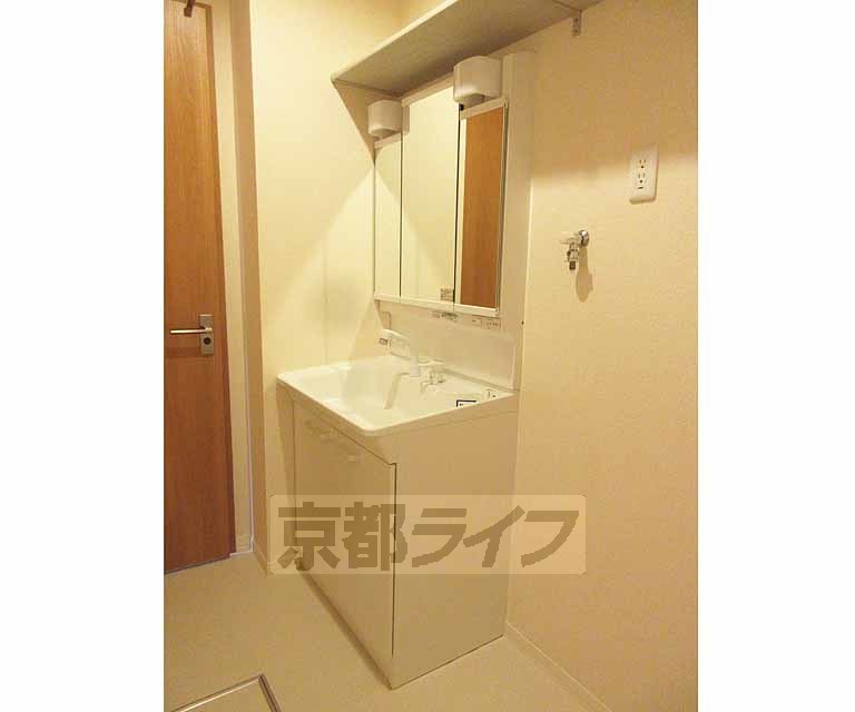 洗面設備　独立洗面台あります！