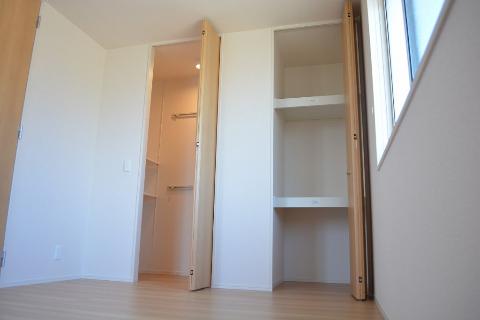 収納　クローゼット