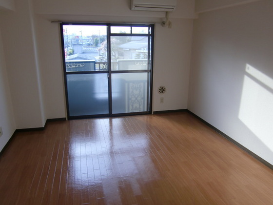 居室・リビング　※掲載写真は同マンション別部屋参考写真となります。