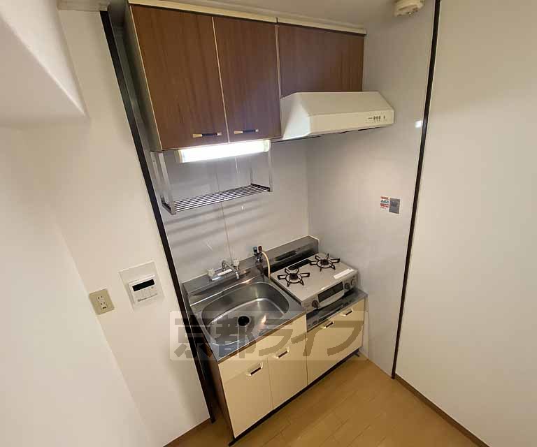 キッチン　収納スペース有り