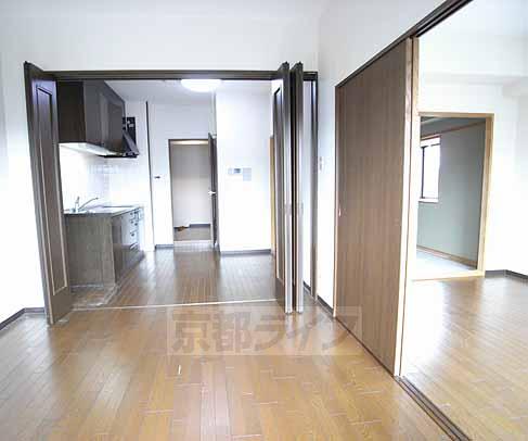 居室・リビング　全ての部屋がつながります。