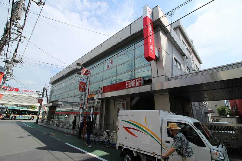 銀行　（銀行）まで320m