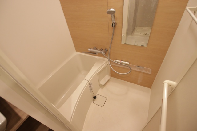 バス・シャワールーム　※別室の参考写真の為、現況優先です。