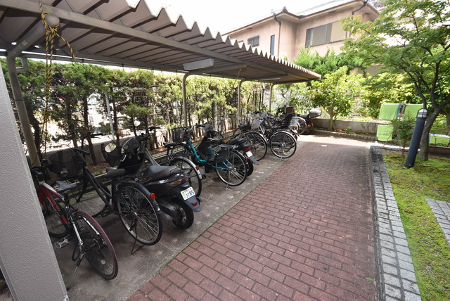 駐車場　駐輪場