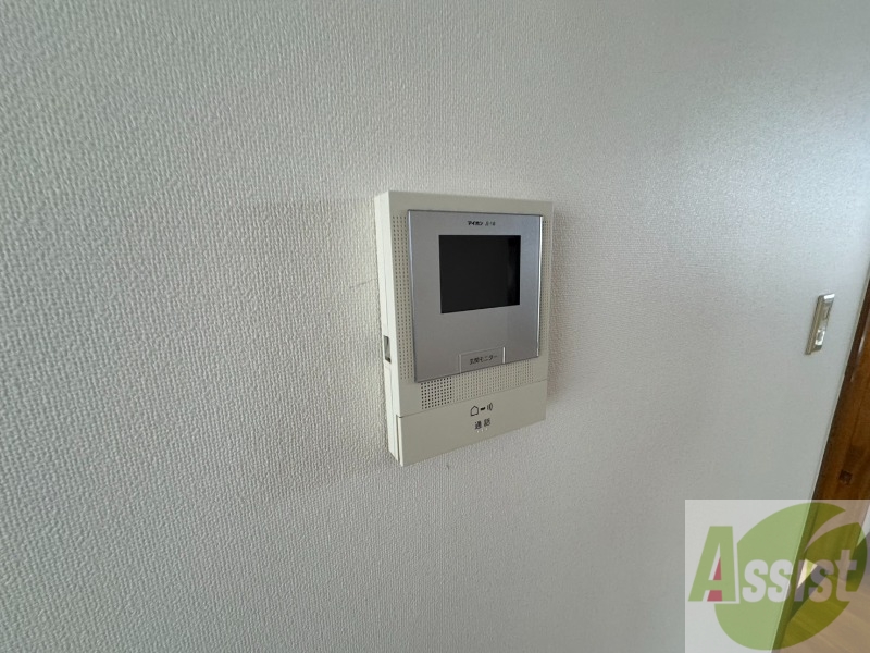 セキュリティ　ＴＶモニター付インターホンです。来客者の顔が見えるので安心！