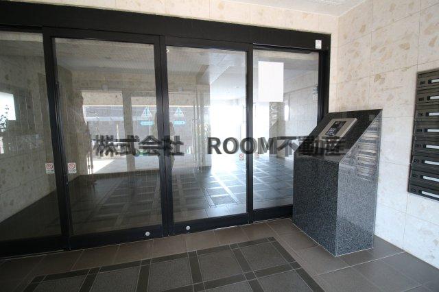 エントランス　清潔なエントランスです