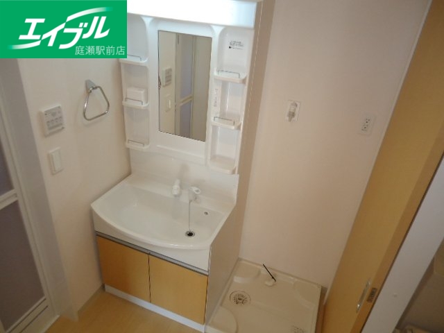 洗面設備　洗髪洗面化粧台