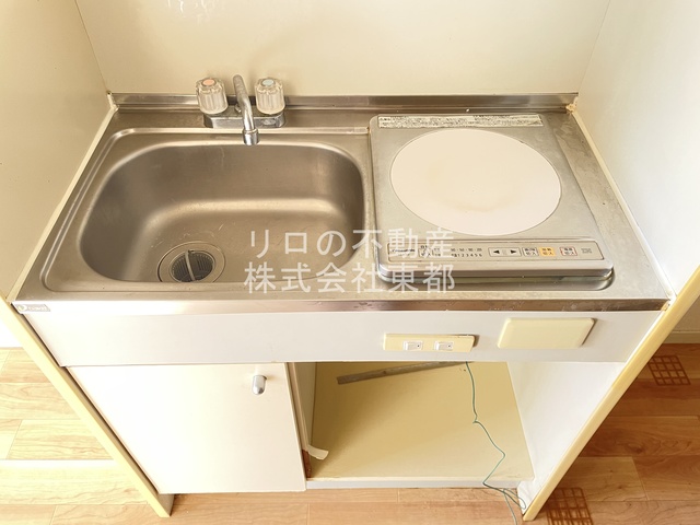 キッチン　火を使わず安心でお掃除も簡単なＩＨコンロ付です♪