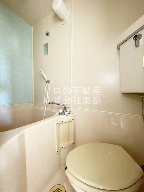 バス・シャワールーム　バストイレが一緒になってるとお掃除がしやすいです♪