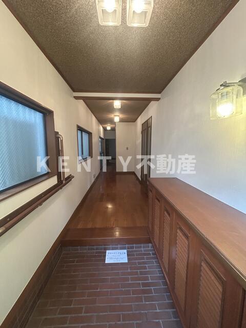 玄関　シンプルで使いやすい玄関です