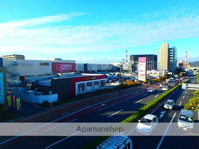 ショッピングセンター　ハニーズイオンタウン黒崎店（ショッピングセンター）まで464m