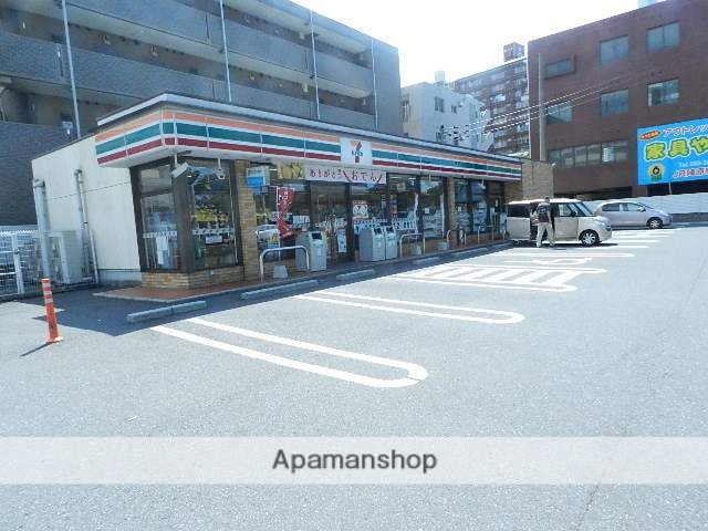 コンビニ　セブンイレブン八幡筒井町店（コンビニ）まで408m