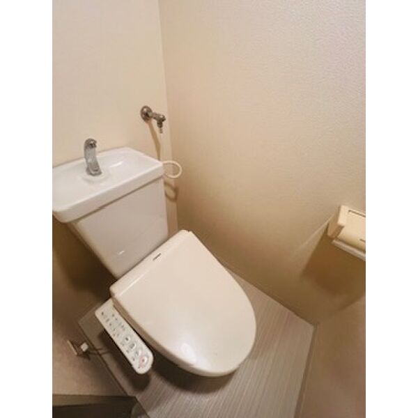 トイレ　トイレもきれいです