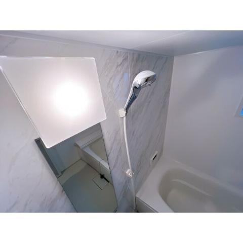 バス・シャワールーム　バス