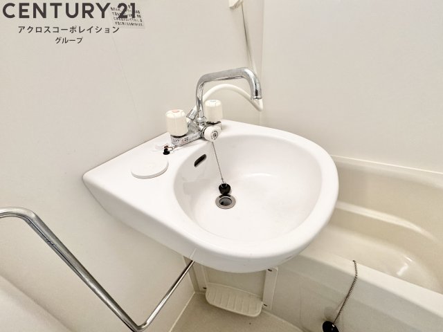 洗面設備　コンパクト洗面台