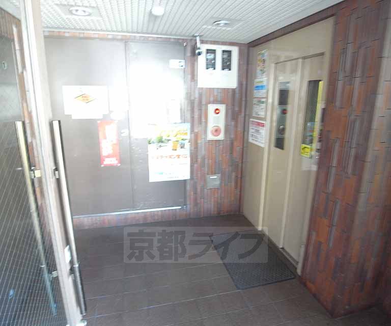 サンハイツ西京極の外観写真