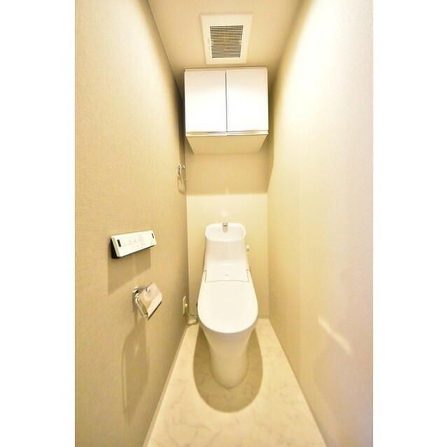 トイレ　清潔感のあるトイレです