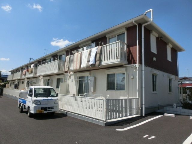 建物外観　2018年4月築の物件です。