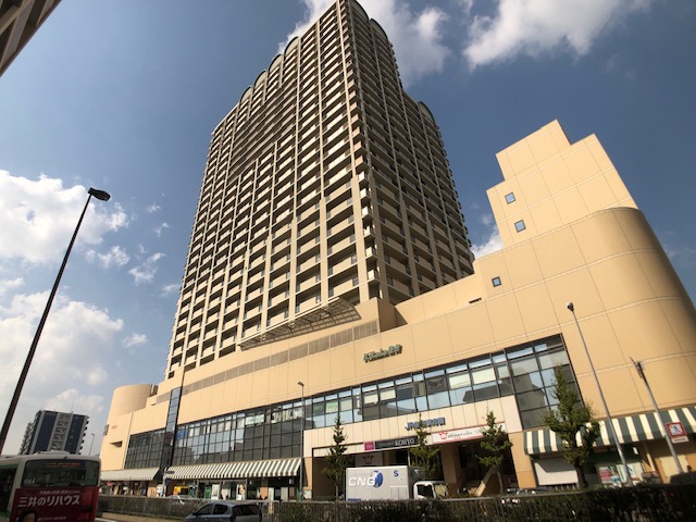 ショッピングセンター　KiLaLa住吉（ショッピングセンター）まで823m