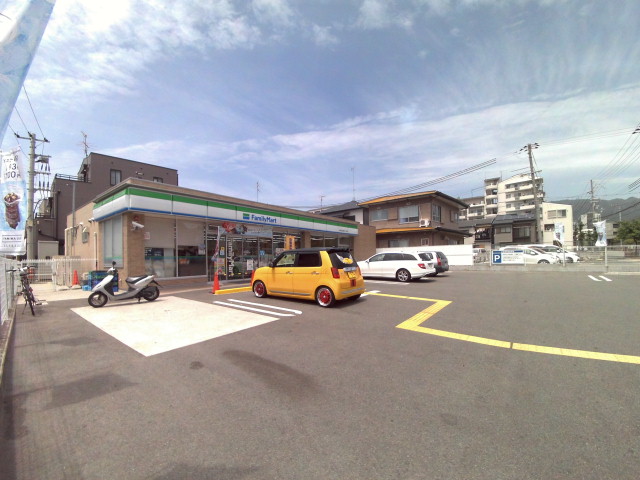 コンビニ　ファミリーマート神戸住吉宮町二丁目店（コンビニ）まで154m