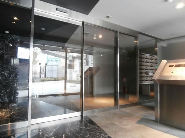 エントランス　★オートロック★