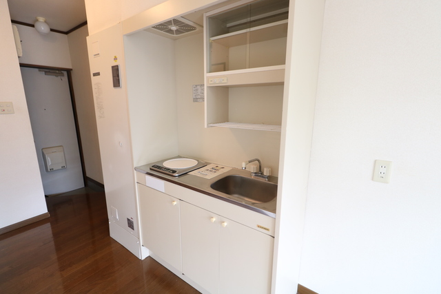 キッチン　※別部屋参考写真