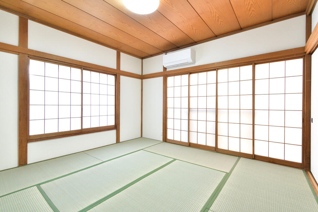 その他部屋・スペース　2階和室8帖(エアコン、バルコニー付）