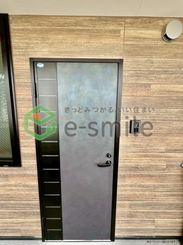 玄関　※イメージ（建築中）