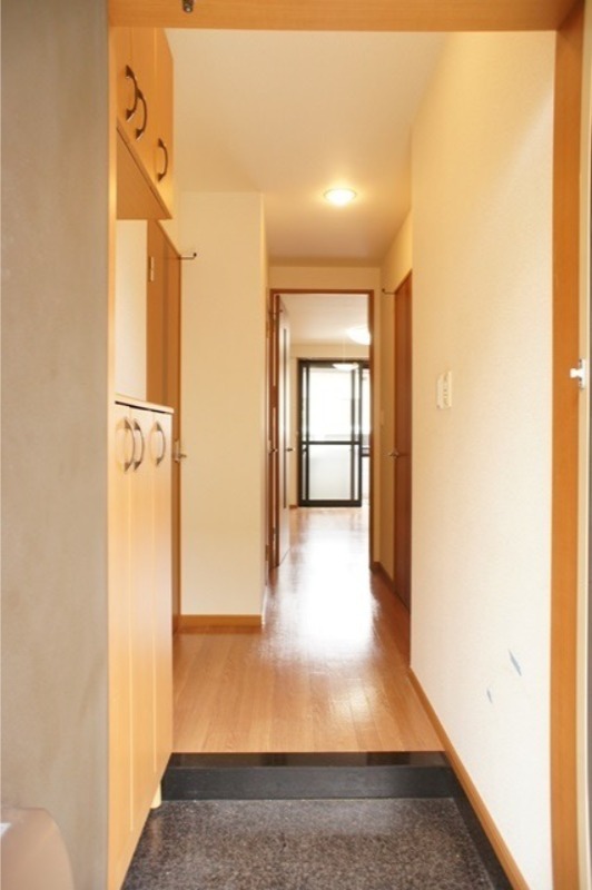 玄関　図面と現状に相違がある場合には現状を優先