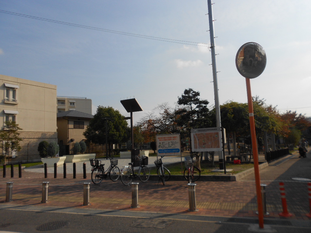 公園　幸福町公園（公園）まで437m