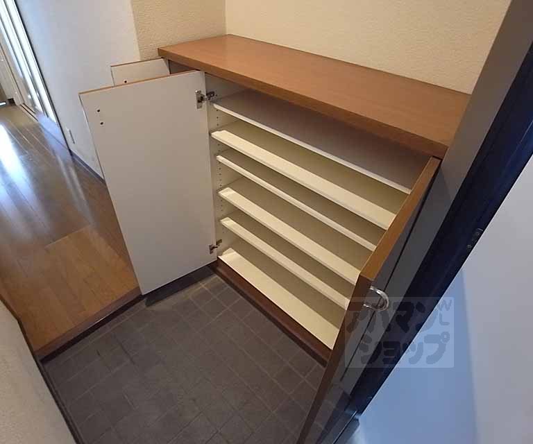 収納　下駄箱です。