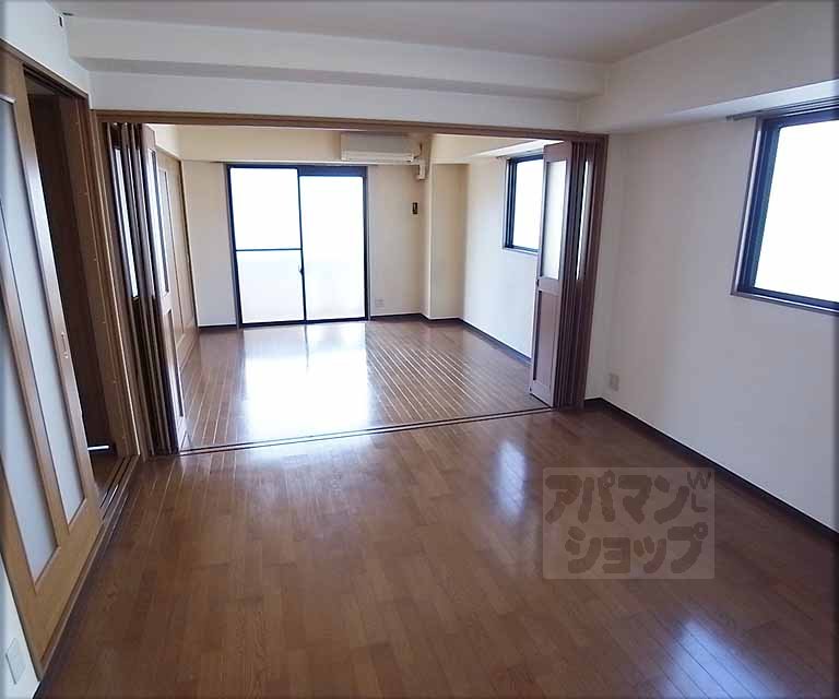 居室・リビング　１０帖ＬＤＫです。