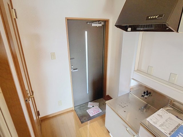 玄関　2025年12月撮影