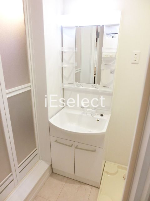 洗面設備　同仕様の画像の為、実際とは異なります