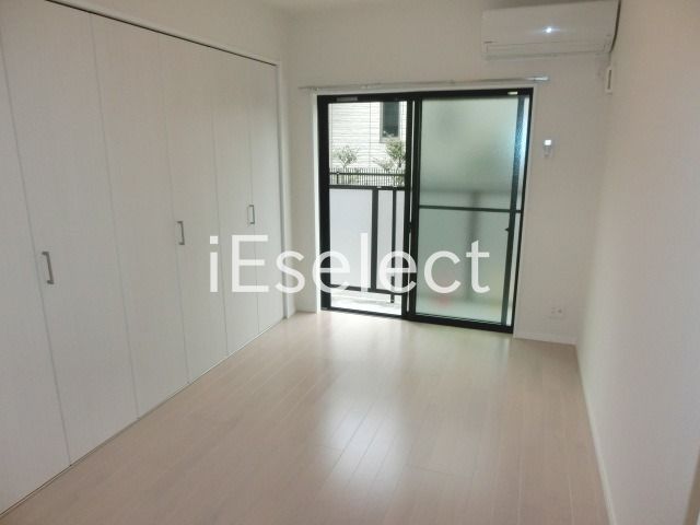 居室・リビング　同仕様の画像の為、実際とは異なります