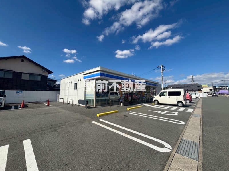 コンビニ　ローソン筑後熊野店（コンビニ）まで500m