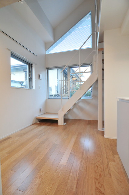 居室・リビング　☆明るい居間☆