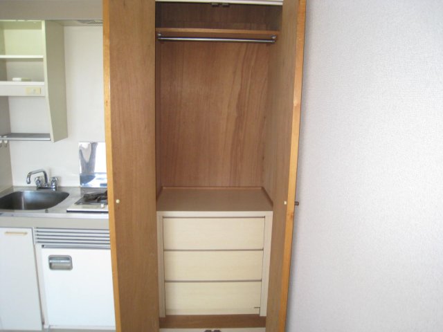 収納　同物件、別号室のものです。