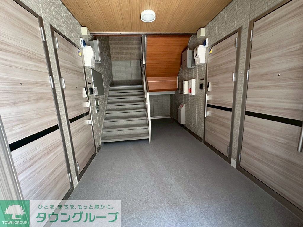 エントランス　エントランス