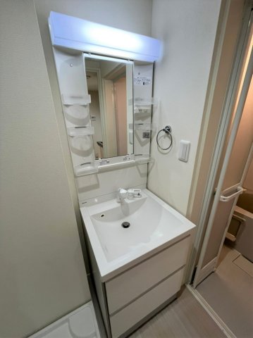 洗面設備　同施工会社施工物件の参考写真になります※現況優先