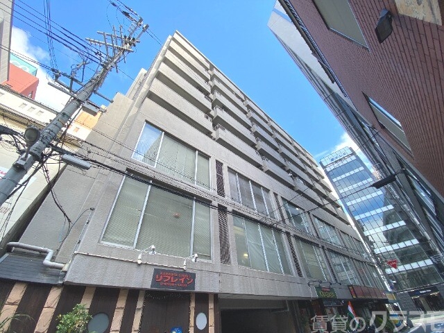 建物外観　分譲賃貸マンションです。