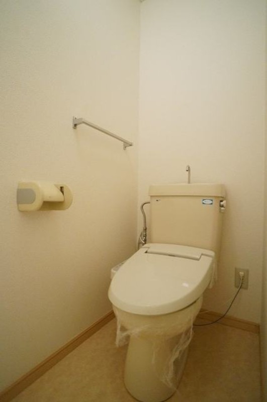 トイレ　図面と現状に相違がある場合には現状を優先