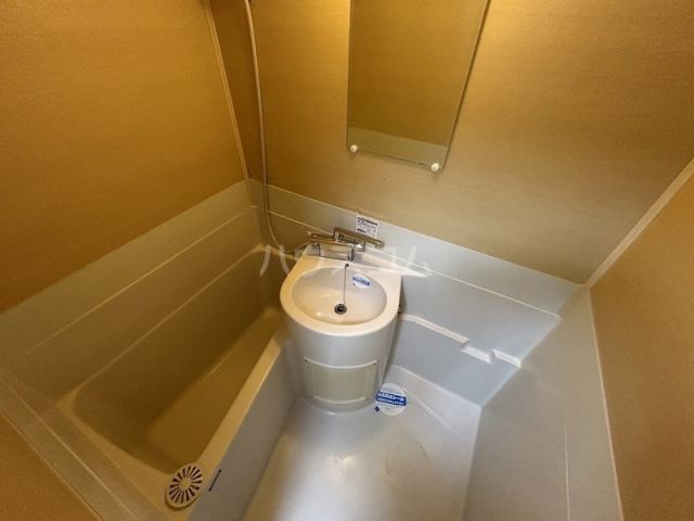 サンバードIの風呂写真
