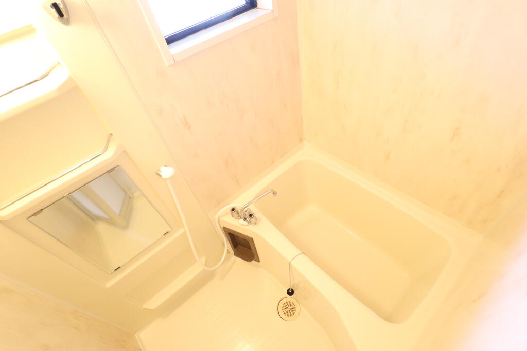 バス・シャワールーム　バスルーム